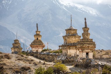 Geleneksel eski Budist stupas