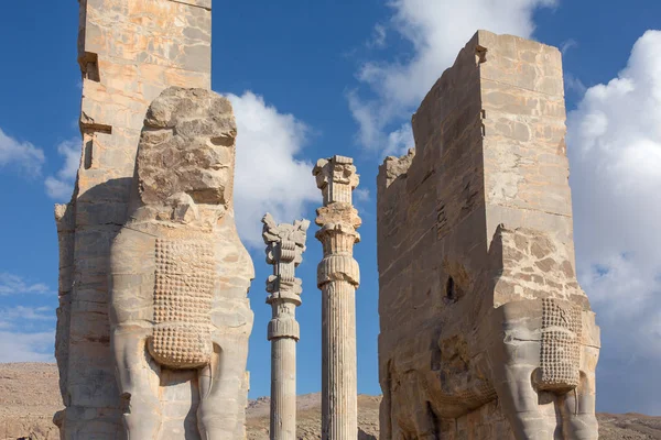 Gamla persepolis gate — Stockfoto