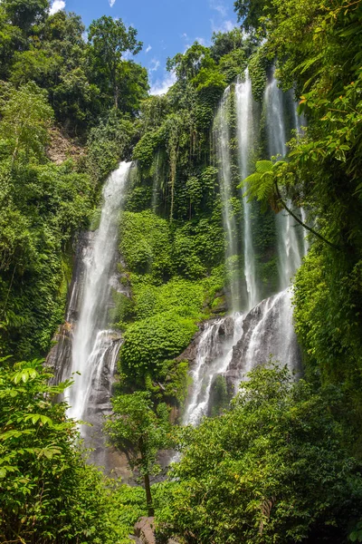 巴厘岛的 Sekumpul 瀑布 — 图库照片