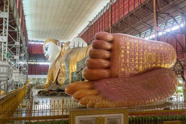 yangon Buda uzanmış chauk htat gyi