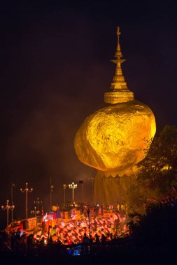 Kyaiktiyo pagoda Myanmar