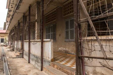 Phnom Penh Tuol Sleng Soykırım Müzesi