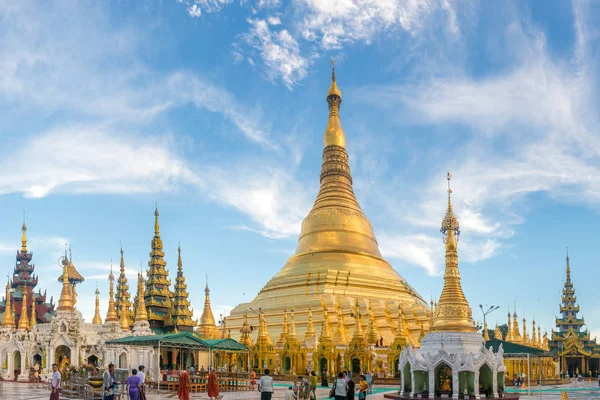 Shwedagon παγόδα σε yangon — Φωτογραφία Αρχείου