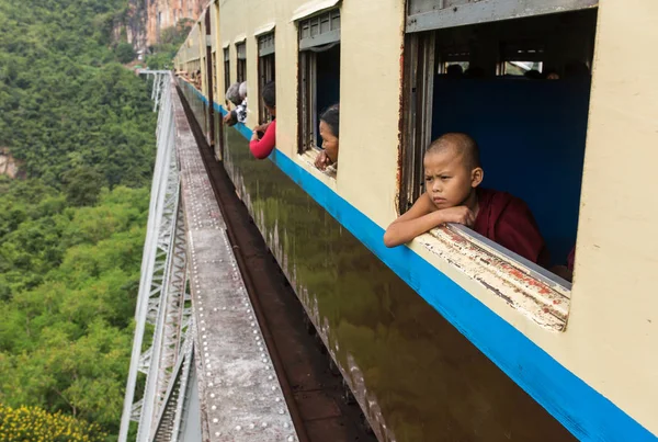Monje novato budista —  Fotos de Stock