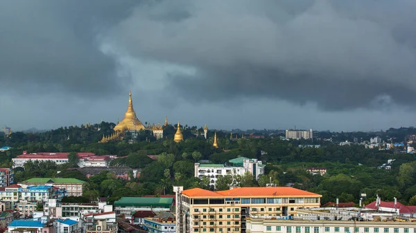 Shwedagon Pagoda Rangún Durante Día Lluvia Myanmar — Foto de Stock