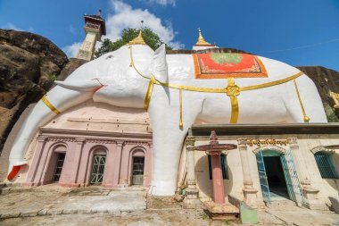 Pho kazanmak Taung Budist mağaralar