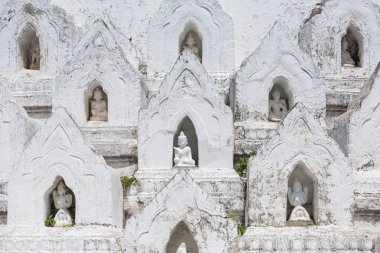 Hsinbyume beyaz pagoda