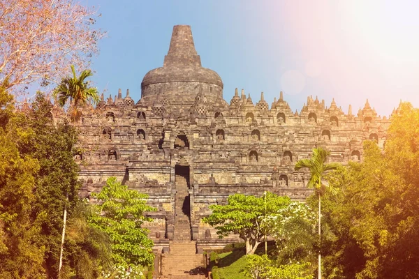 Buddist temple Borobudur complex — Stock Photo, Image