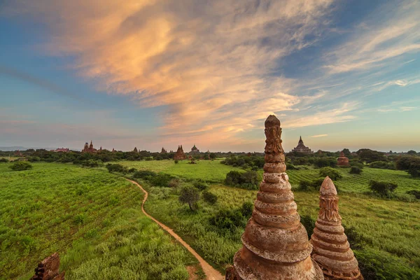 Sunrise over the ancient pagodas — Stock Photo, Image