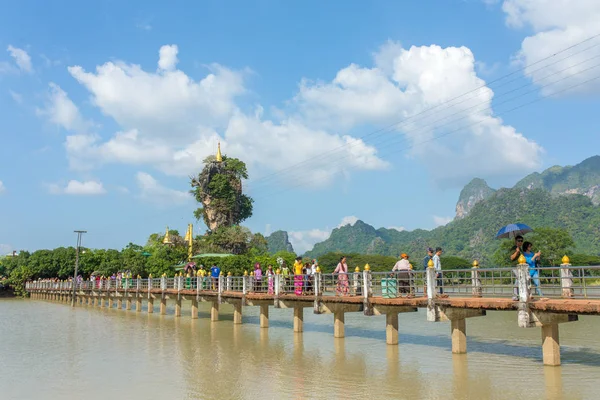 Vackra Buddhistiska Kyauk Kalap Pagoda Hpa Myanmar — Stockfoto