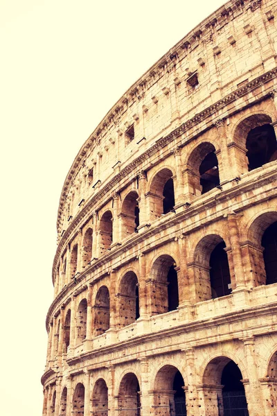 Colosseum in rome, italie — Photo