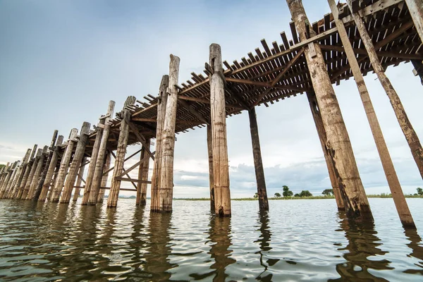Berömda U-Bein-bron i Amarapura — Stockfoto