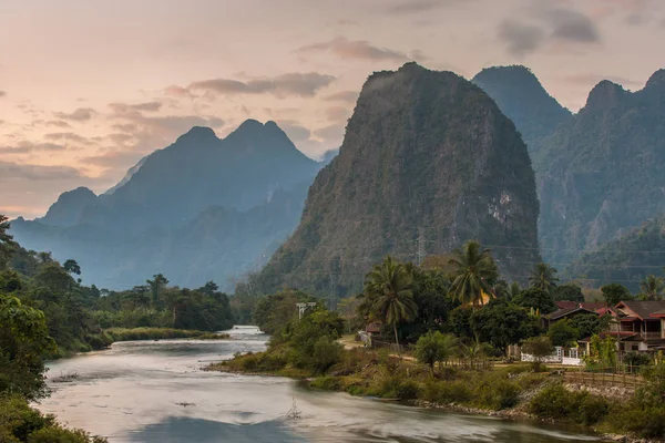 Nam Şarkı Nehri Laos Vang Vieng Köyü Yakınlarında Güzel Gündoğumu — Stok fotoğraf