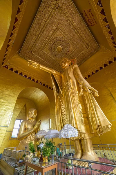 Mandlay Myanmar Octobre 2016 Statue Debout Bouddha Sur Colline Mandlay — Photo