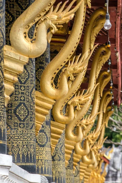 Decoratie Van Wat Mahathat Een Boeddhistische Tempel Luang Prabang Laos — Stockfoto