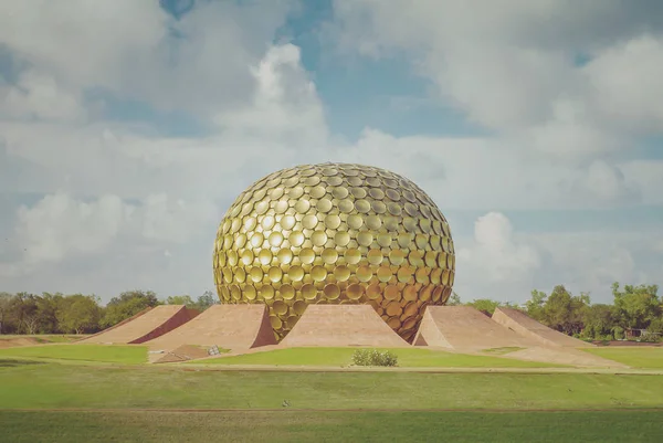 Matrimandir Templo Ouro Auroville Tamil Nadu Índia Filtro Cor Vintage — Fotografia de Stock