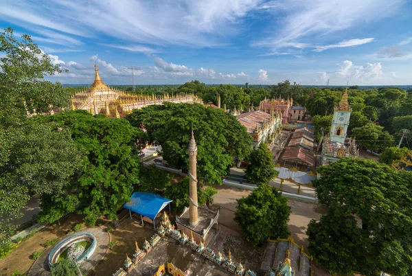 美丽的佛塔 Thanboddhay 法雅孟 — 图库照片