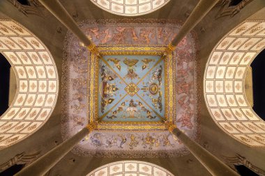 Alt görünümü tavan Patuxai anıtının Vientiane, Laos