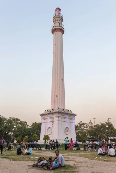 Kolkata India Abril 2017 Los Indios Descansan Cerca Del Famoso —  Fotos de Stock