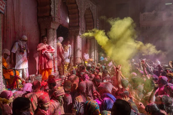 Вриндаван Индия Марта 2016 Года Празднование Холи Индуистском Храме Банке — стоковое фото