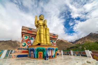 Maitreya Ladakh, Hindistan Likir Gompa (Manastır) adlı heykeli