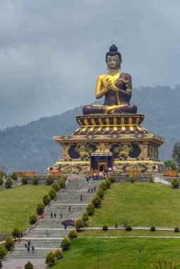 Gautama Buddha heykeli Buda Park Ravangla içinde Güney: Sikkim, India