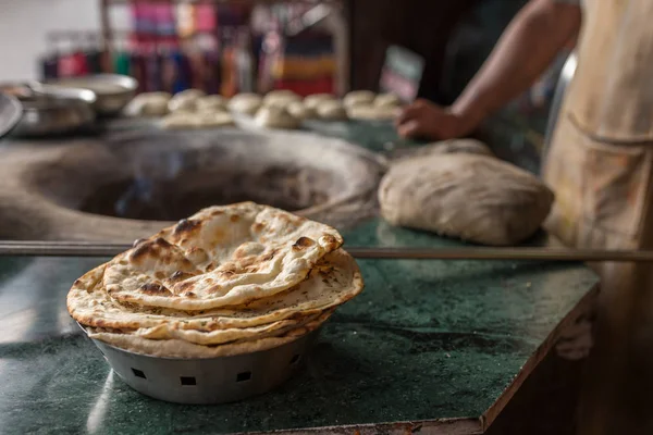 Tandoori Naan Roti Pan Plano Indio Horneado Horno Barro — Foto de Stock