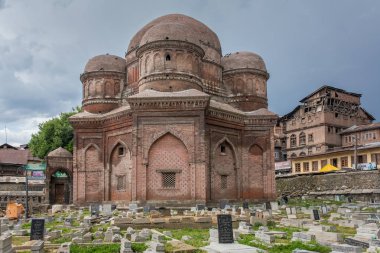 Srinagar, Keşmir, Hindistan Budshah Türbesi veya mezarı, OCBC Abidin'ın annesi