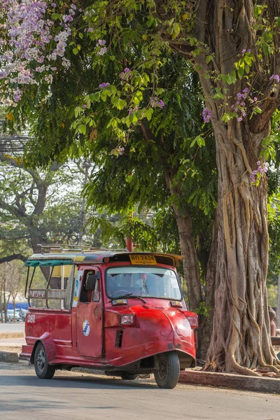Ayutthaya Tajlandia Marca 2017 Vintage Tuk Tuk Taxi Ayutthaya Zabytkowego — Zdjęcie stockowe