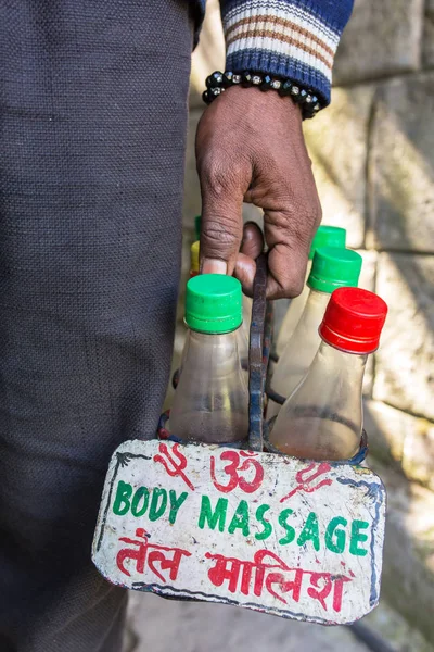Mistrz Indyjski Masaż Olejek Masażu Znak Jego Usług Reklamowych — Zdjęcie stockowe