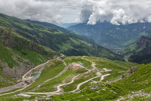 Widok Przełęcz Rohtang Pięknej Zielonej Dolinie Kullu Himachal Pradesh Indie — Zdjęcie stockowe