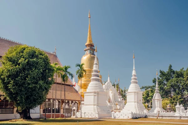Templo de Wat Suan Dok en Chiang Mai, Tailandia —  Fotos de Stock