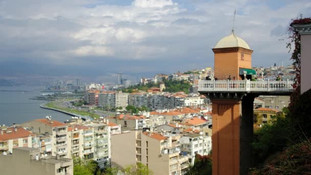 Beautiful top view of Izmir with Historical Elevator and city center, Turkey — ストック動画