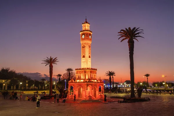 Torre dell'orologio Izmir in Piazza Konak a Smirne, Turchia. — Foto Stock