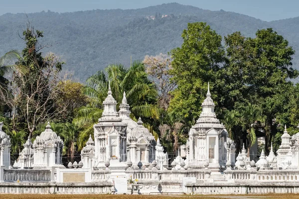 Ancient Chedi at Wat Suan Dok temple in Chiang Mai, Thailand — Stock Fotó