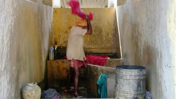 Dhobi Ghat lavanderia tradicional indiana em Fort Kochi, Kerala, Índia — Vídeo de Stock