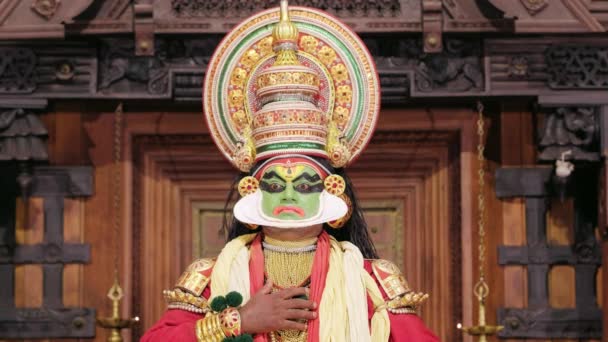 Spectacle de théâtre Kathakali au Kerala, Inde — Video
