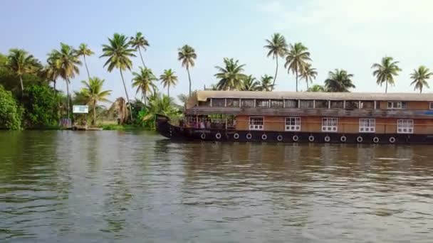 Traditional houseboat at beautiful backwaters Kerala, India — Stock Video