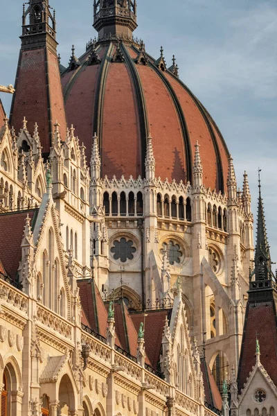 Detalj av parlamentsbyggnaden i Budapest — Stockfoto