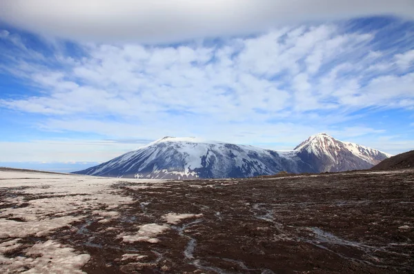 Sopka Ploskaya mountain. — Stockfoto