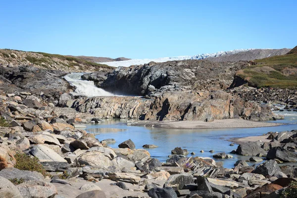 Waterval op de rivier de Sandflugtdalen. — Stockfoto