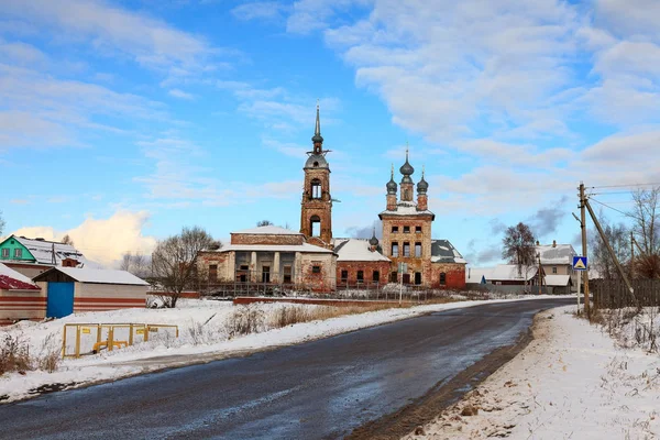 Church of the Ascension in the Vvedenie village. — Stock Photo, Image