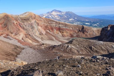 Kamçatka 'daki Goreliy volkanı..