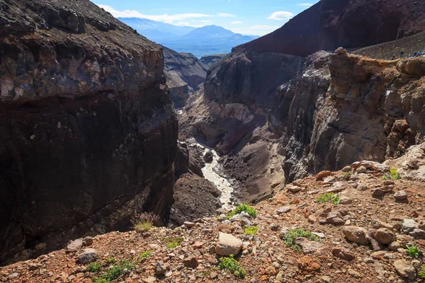 Canyon Opasniy dans le Kamchatka . — Photo