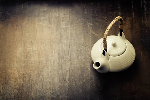 Wizerunek tradycyjny czajnik wschodniej — Zdjęcie stockowe