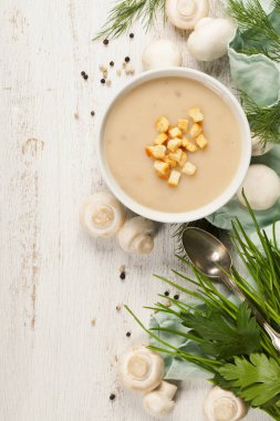 kremalı mantar çorbası