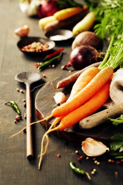 Koyu arka plan üzerinde Meksika yemeği