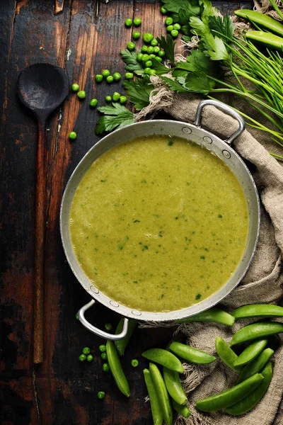 Tasty peas soup — Stock Photo, Image