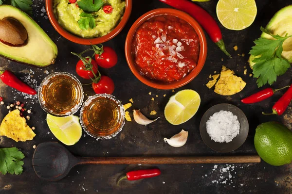 Mexican food and tequila shots — Stock Photo, Image