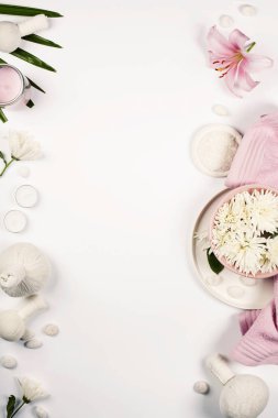 Doğal spa ürünleri ile sağlık ve güzellik şablon